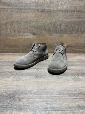 Astorflex Men's Gray Suede Chukka Boots - Classic Casual Style